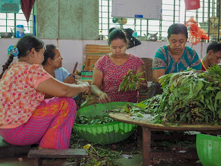 Volunteers preparing the monks meals