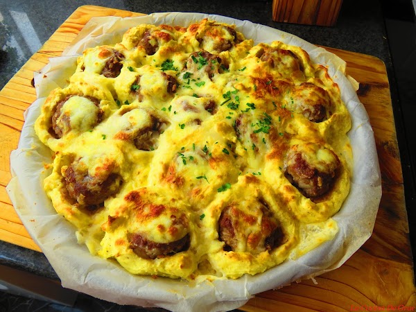 PASTEL DE PURÉ DE PAPAS Y ALBÓNDIGAS