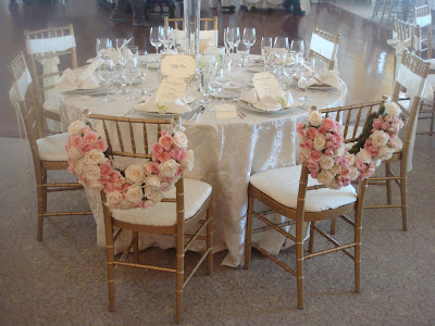 wedding at columbia country clubwith a huge floral fountain