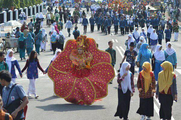 Kumpulan Desain  Baju Pada Karnaval  Batik Besurek Bengkulu 