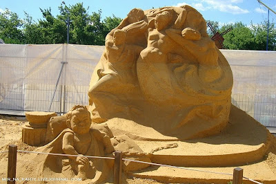 Great Roman Empire Sand Sculpture Exhibition in Russia Seen On coolpicturesgallery.blogspot.com