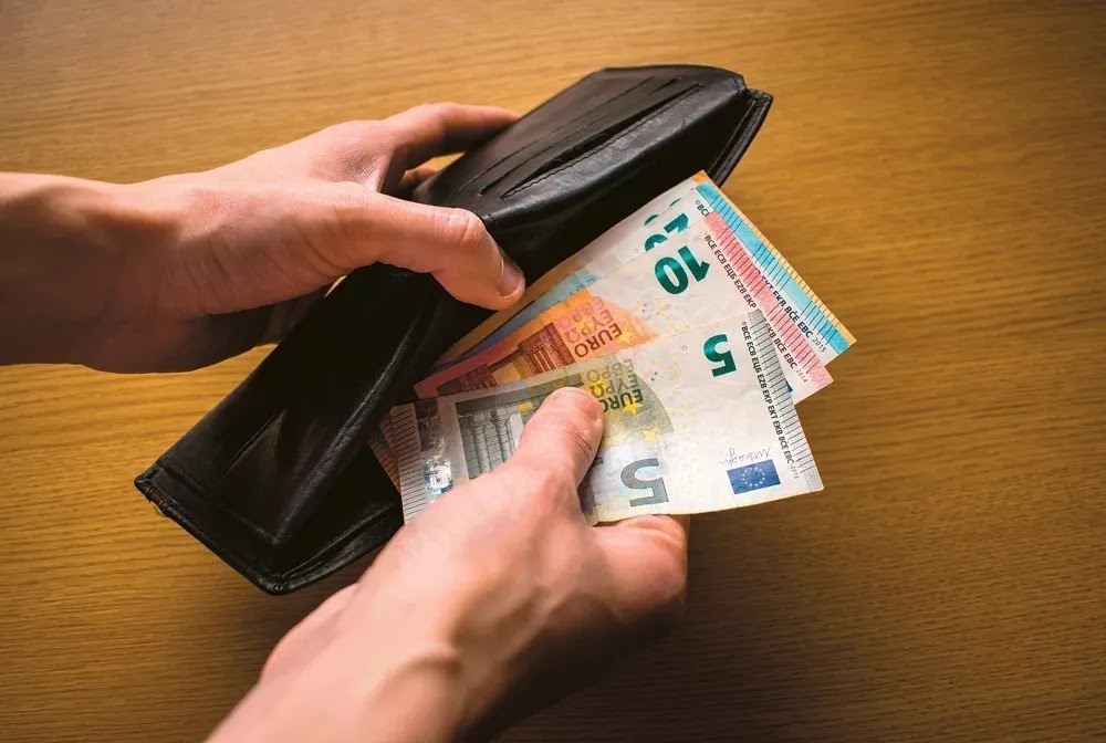 Νέο voucher 1.000 ευρώ για εργαζόμενους στον ιδιωτικό τομέα