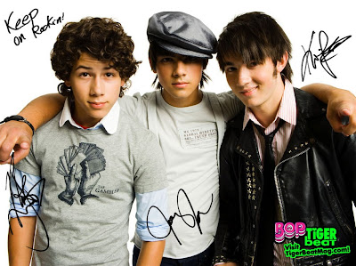 Burning Up lyrics - Jonas Brothers