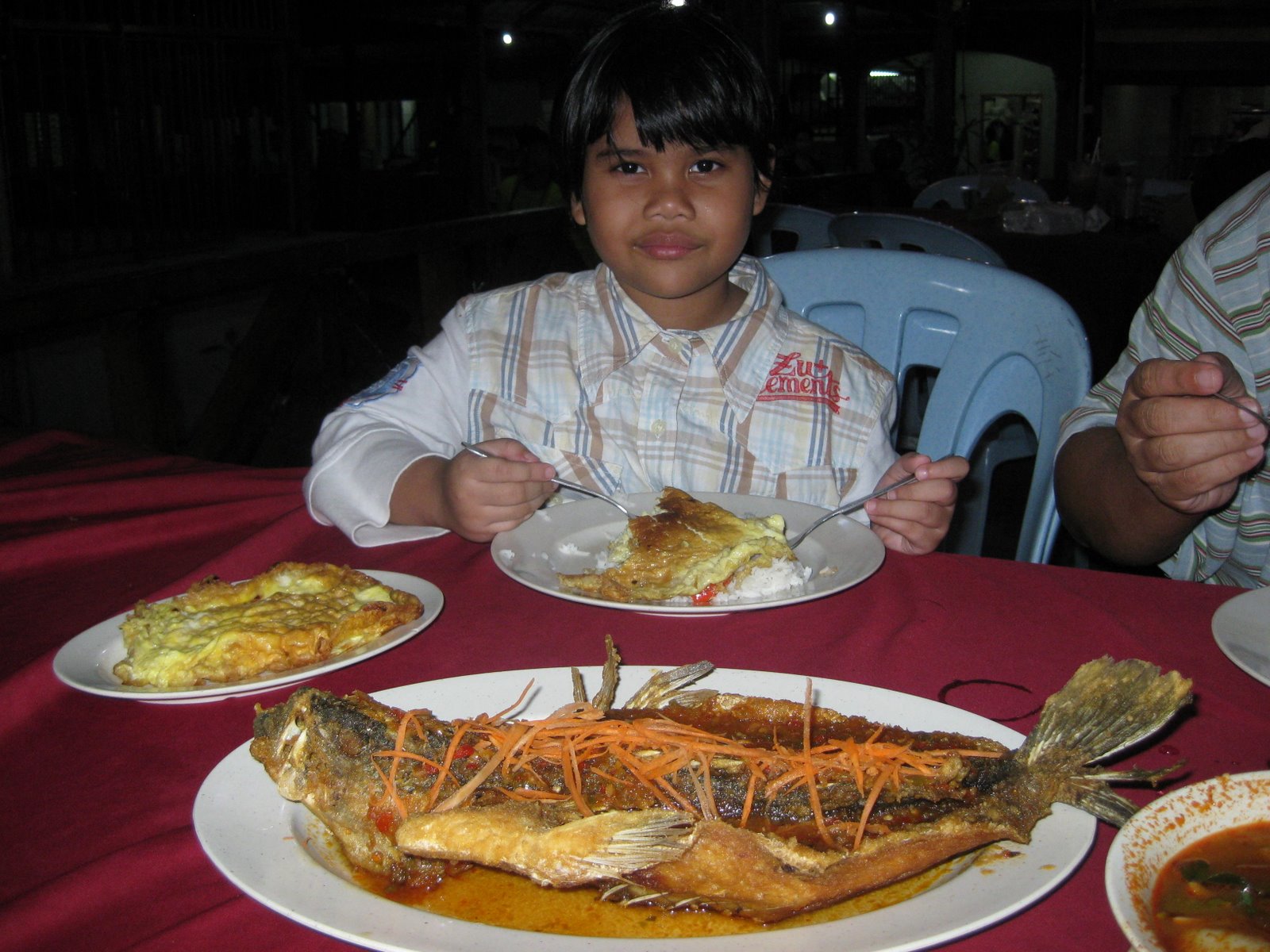RESEPI NENNIE KHUZAIFAH: Makan malam di Jeram,Kuala Selangor