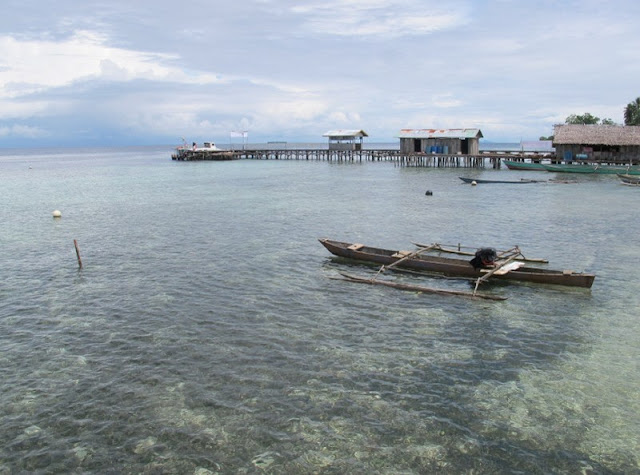 Sawing Rai, lautan dan perairan pantainya yang jernih