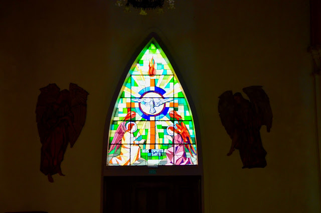 Um dos vitrais lindos da Catedral de Pedra