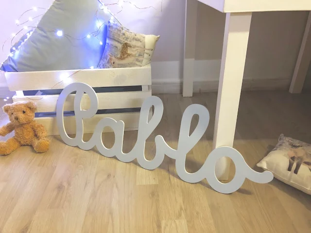 Nombre de niños y niñas , para la pared  , decoración infantil