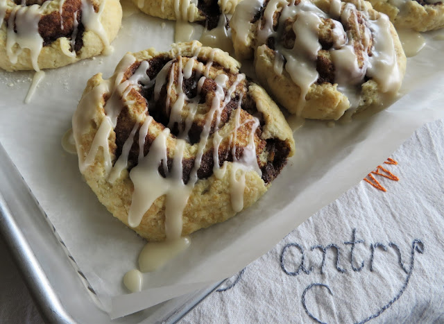 Mom's Cinnamon Rolls (small batch)