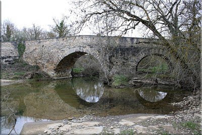 Puente sobre el río Zaia
