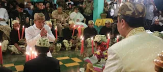 Tradisi Panjang Jimat dan Pengembangan Wisata Religi di Kota Cirebon