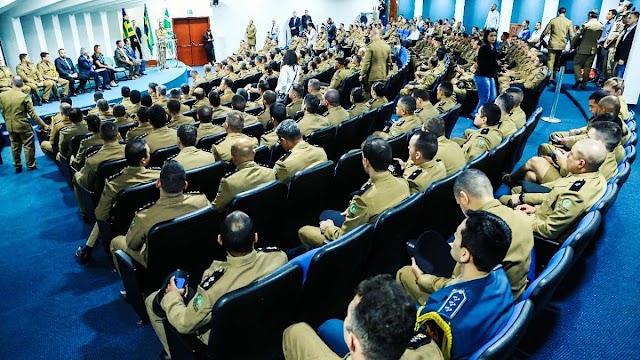 Governo de Goiás promove 362 oficiais da Polícia Militar
