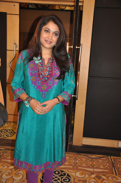 ramya krishna new look @ cinthol contest unseen pics