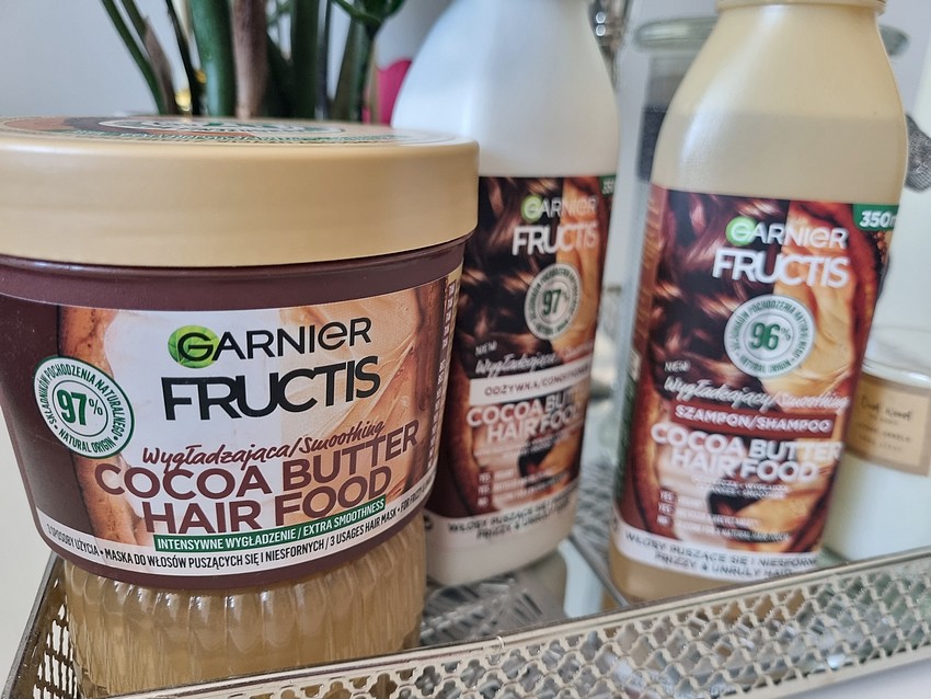 GARNIER FRUCTIS Cocoa Butter Hair Food wygładzające kosmetyki do włosów niesfornych i puszących się