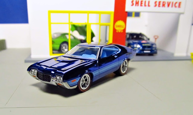 Hot Wheels RLC HWC '72 Ford Gran Torino Sport