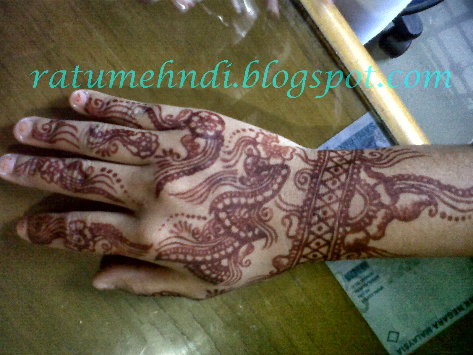 Ratu Mehndi Kecerahan Idul Adha Dengan Hiasan Henna By RATU MEHNDI