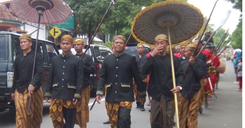 Parade Seni Budaya Ramaikan Hari Jadi Kebumen  Rasimun Way