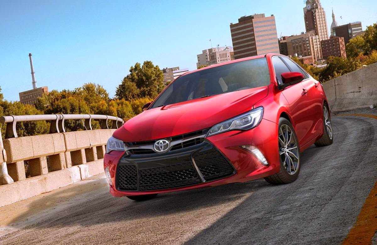 Harga Toyota Resmi Meluncurkan Sedan Camry Terbarunya