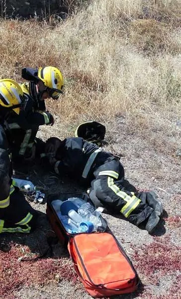 Un bombero herido en la extinción de incendio en La Herradura de Telde