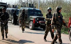 जम्मू कश्मीर : रैनावारी इलाके में आतंकवादियों ने सुरक्षा बलों पर किया ग्रेनेड से हमला , दो पुलिसकर्मी घायल 
