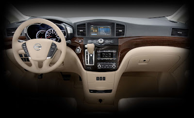 2011 Nissan Quest Cockpit View