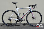 Giro 105 Bianchi Specialissima CV Shimano Ultegra R8270 Di2 Campagnolo Bora Ultra WTO 33 road bike at twohubs.com