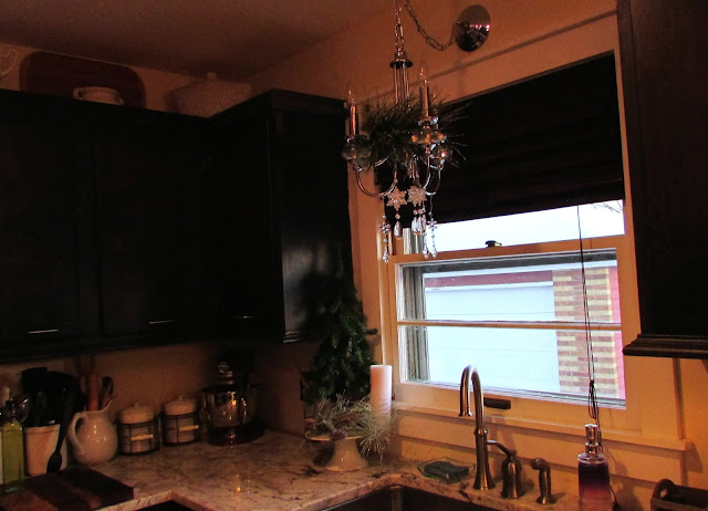 Holiday Home Tour - Decorating for Christmas 