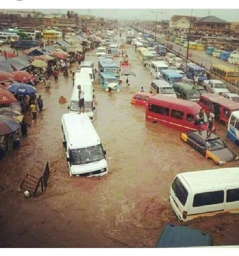 Terrible Pics of the Accra Flood and Gas station explosion! a