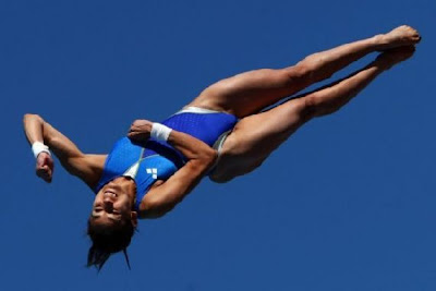 Women Swimming