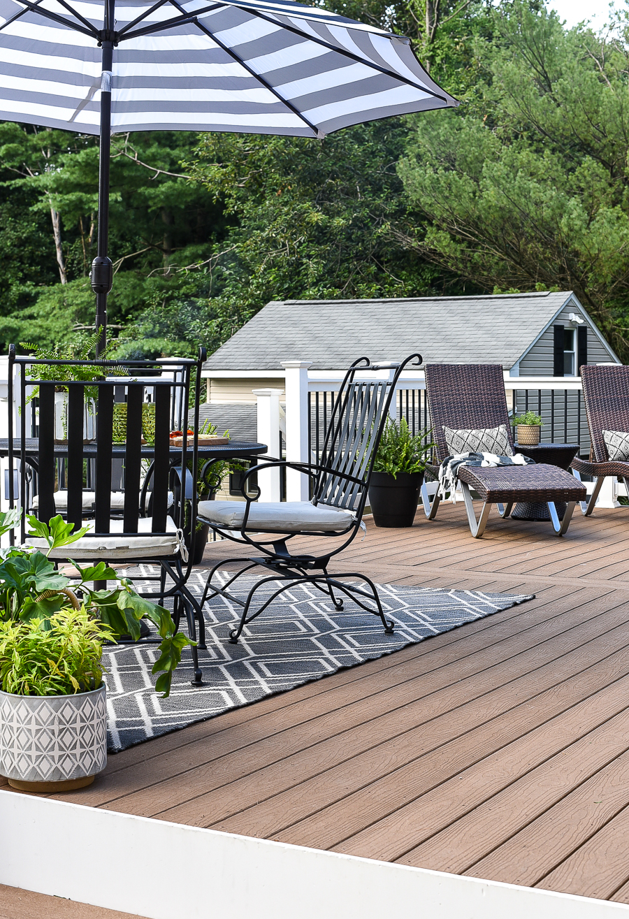 Summer Decorating: Budget-Friendly Deck Refresh