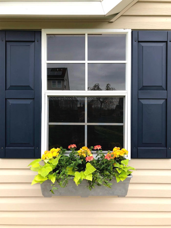 DIY Faux Galvanized Window Boxes