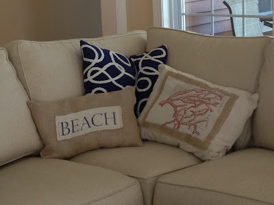 http://twoityourself.blogspot.com/2013/08/diy-beach-throw-pillows-on-cheap-and.html