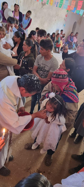 Fest der Jungfrau Maria in der Gemeinde Sorocoto Bolivien