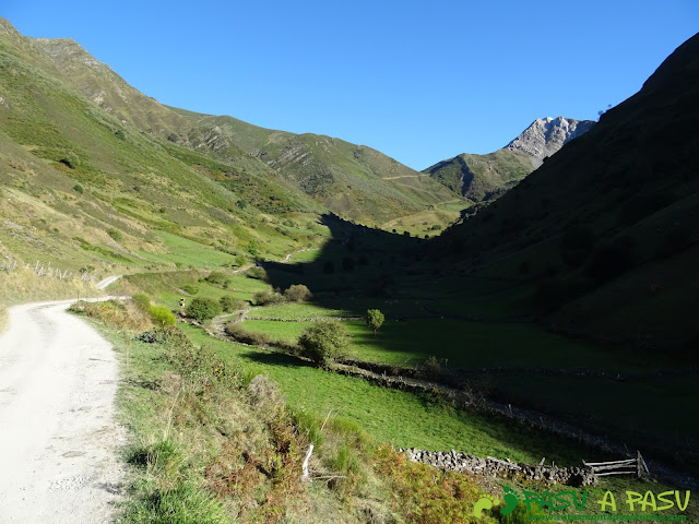 Ruta al Cornón por el Valle los Cereizales: Valle del Pigüeña