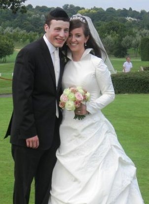  her chuppah Jewish wedding and was still showing them off months later 