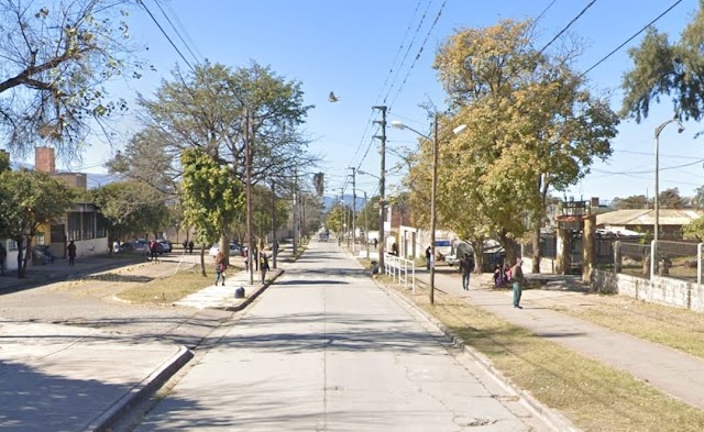 Motochorros asaltaron a una persona y se dieron a la fuga 