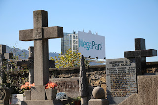 Día de Todos los Santos en el cementerio de San Vicente