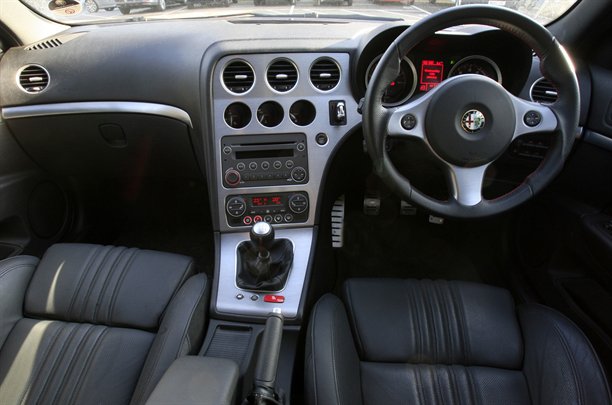 2010 Alfa Romeo 159 1750 TBi TI interior view