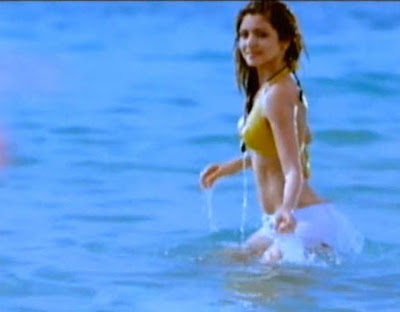 anushka sharma bikini