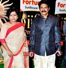 Brahmaji Family Wife Parents children's Marriage Photos