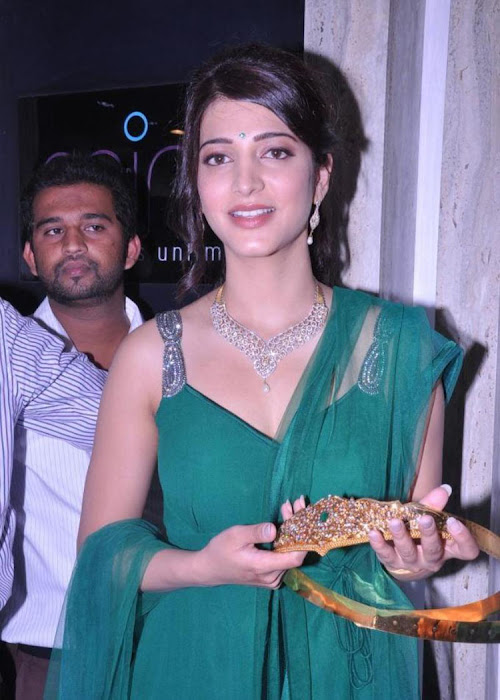 shruti haasan in sleeveless salwar spicy at malabar gold diamonds room launch unseen pics