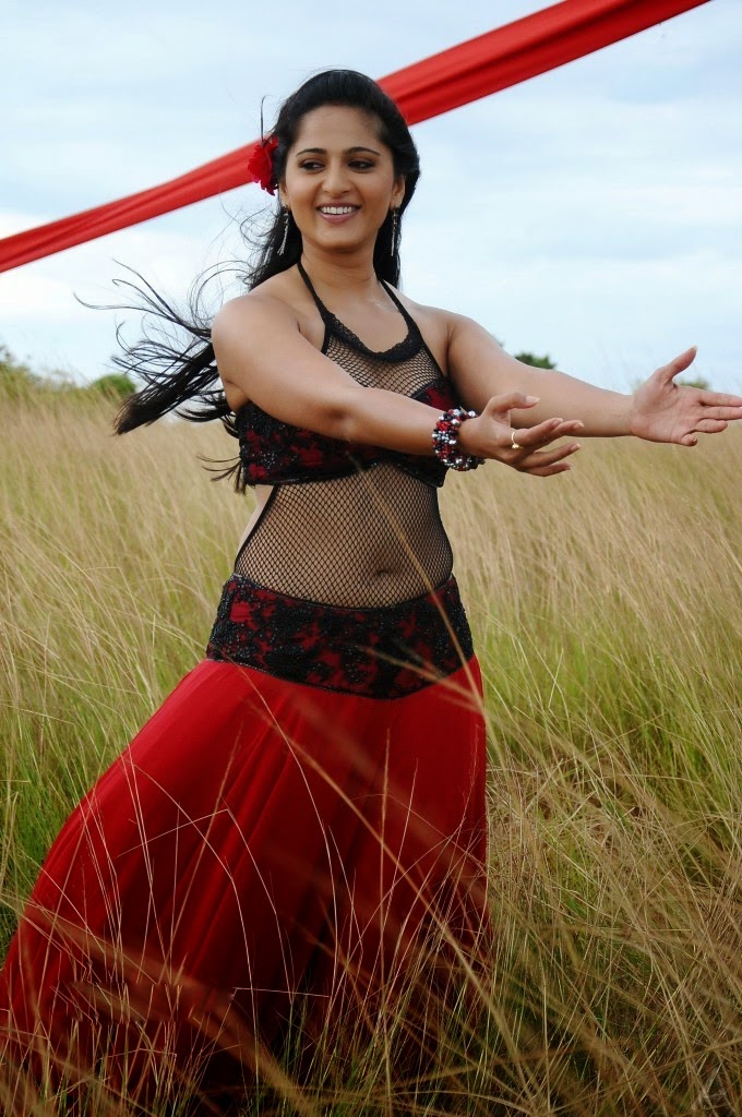 Actress AnushkaShetty Latest Images