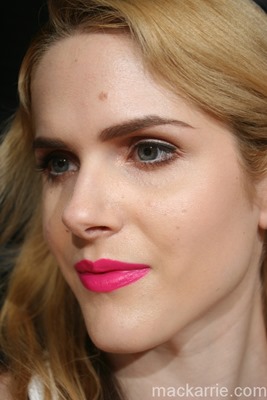 c_HotPinkArtStickBobbiBrown15