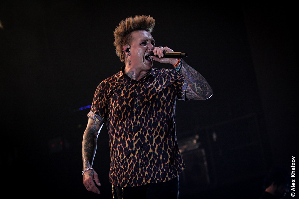Papa Roach в клубе Adrenaline Stadium