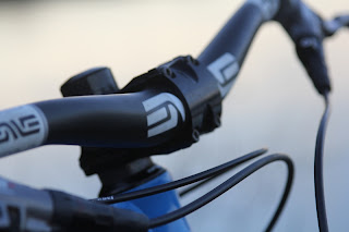 cycling tips, tips for cycling, handlebar mountain bike, wide handlebar better