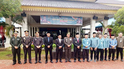 PERINGATAN HARI KESAKTIAN PANCASILA DI LABURA, DANRAMIL 01/AK MAYOR INF P. SINAGA, S.H., : "Pancasila Sumber Kekuatan Utama"