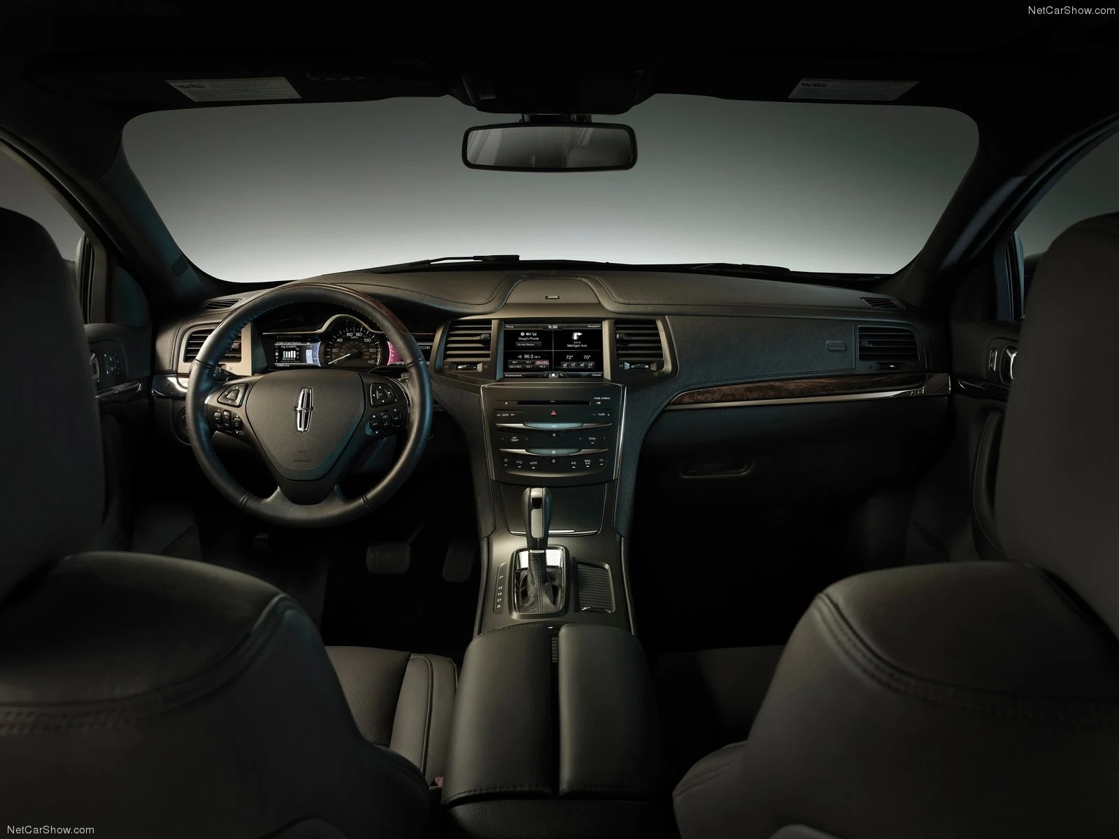 Hình ảnh xe ô tô Lincoln MKS 2013 & nội ngoại thất