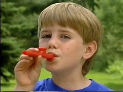 kids party favors that parents secretly hate kazoos