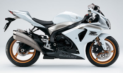 2009 Suzuki GSX-R1000 white