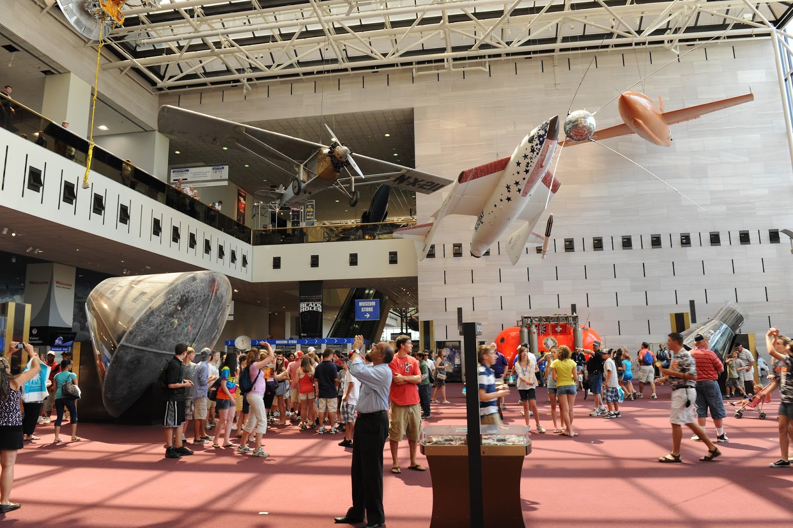 These Are The 25 Best Museums In The World - National Air and Space Museum