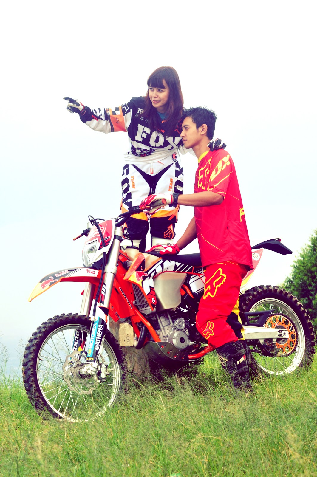 Contoh Foto Prewedding Anak Motor Inspirasi Pernikahan